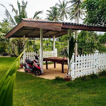 Beach Corner Hotel Weligama Kültér fotó